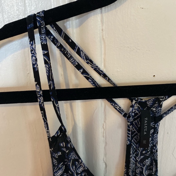 ARITZIA BLACK AND WHITE RACERBACK TANK TOP - Picture 4 of 4